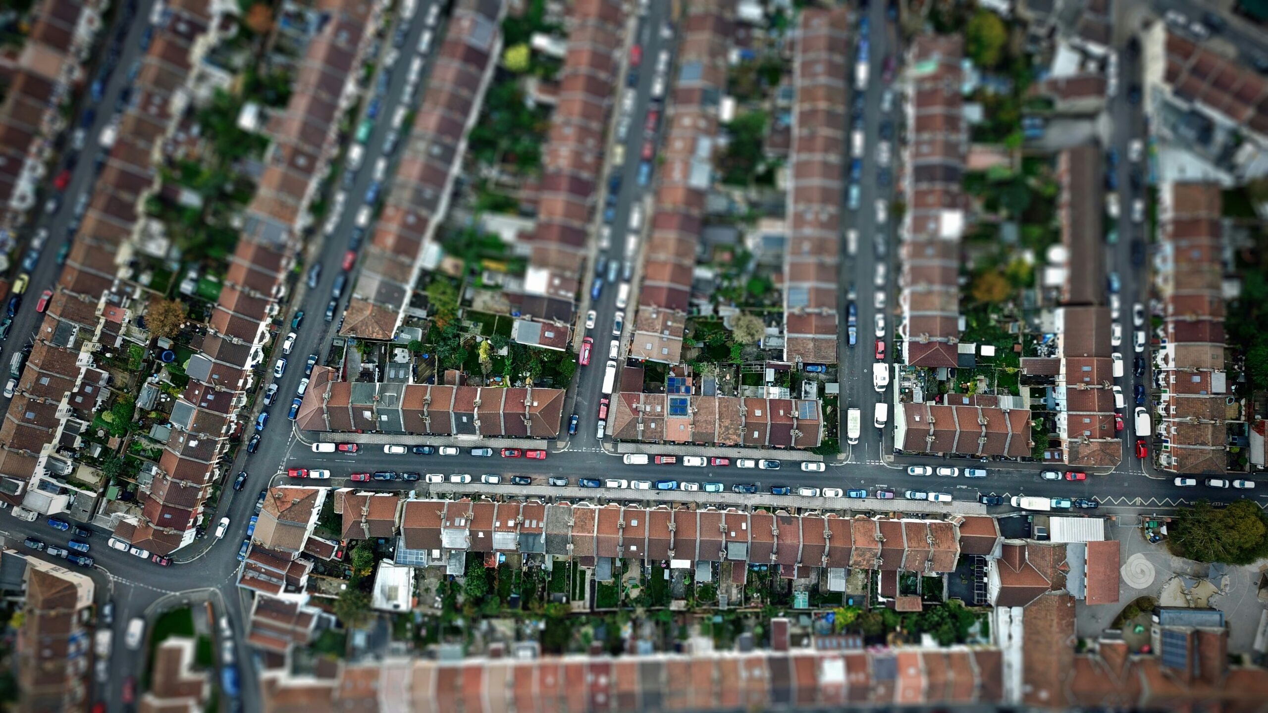 Foto de tilt sift tirada acima de um conjunto habitacional na cidade de Bristol